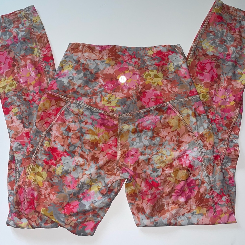 Lululemon Inflorescence, Align High-Rise Pant, 25” w key pocket & side pockets
